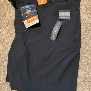 Van Heusen Men's Dress Pants in Black